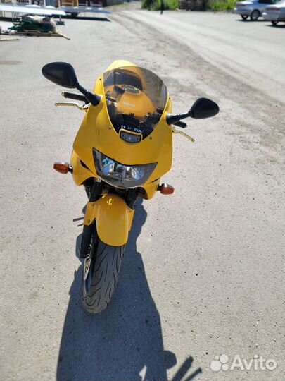 Honda vtr 1000 f
