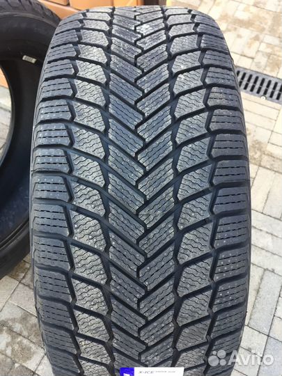 Michelin X-Ice Snow SUV 285/40 R22 110H