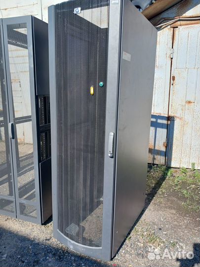 Серверный шкаф 42U HP