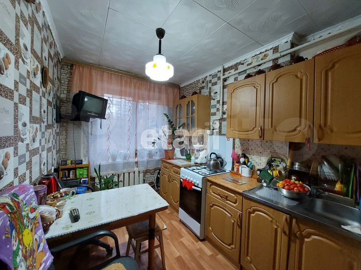 2-к. квартира, 46 м², 1/9 эт.