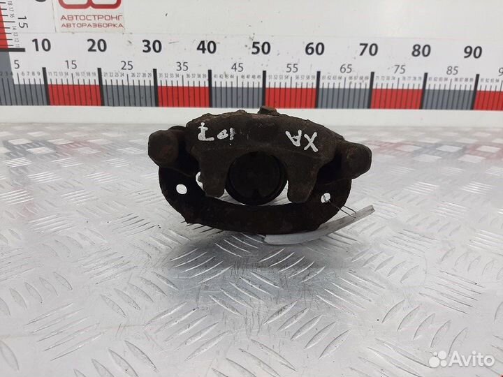 Суппорт задний правый для Mitsubishi Carisma