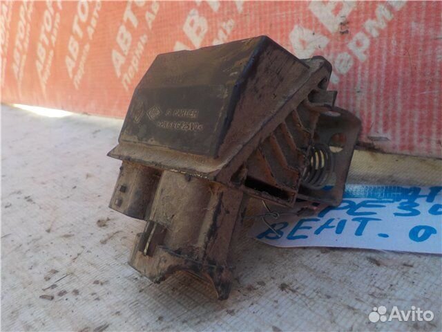 Резистор вентилятора охлаждения Renault Logan 2G