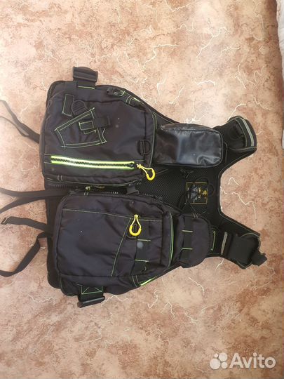 Спасательный жилет L