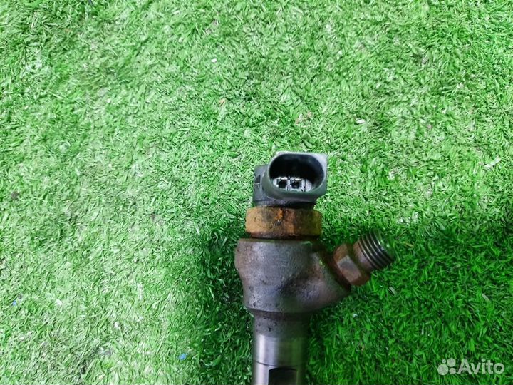 Форсунка топливная volkswagen Caddy 3 2013