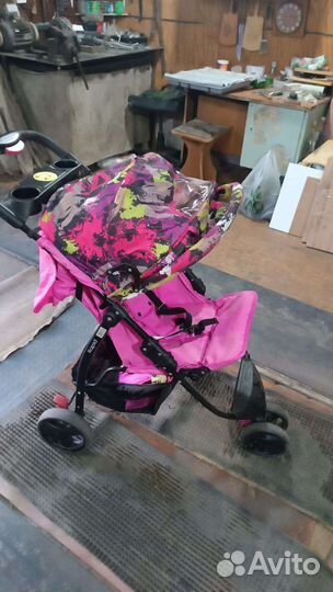 Прогулочная коляска