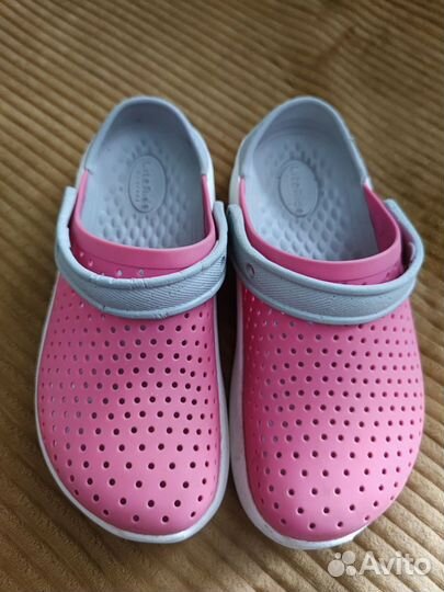 Crocs для девочки j3