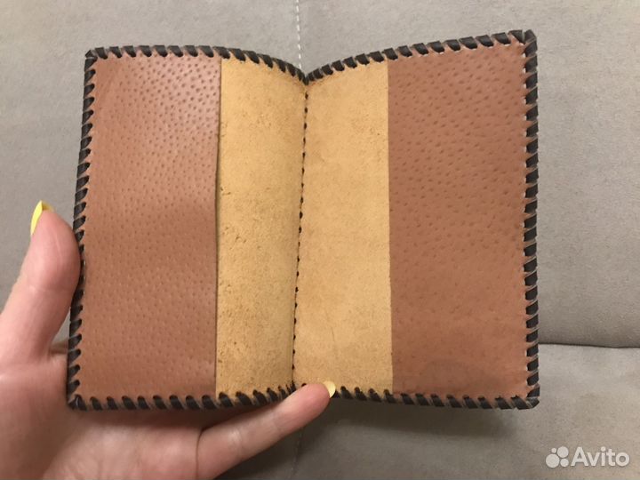 Кожаная обложка для паспорта