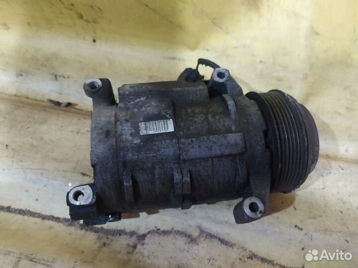 Компрессор кондиционера Cadillac SRX 2003-2009