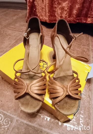 Туфли танцевальные женские