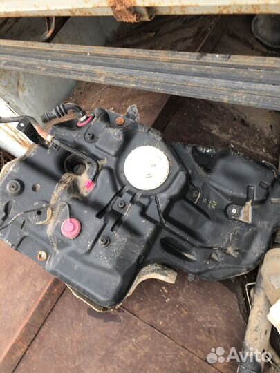 Lexus rx 350 бак топливный