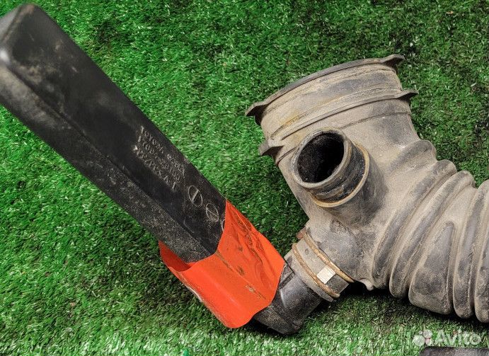 Резонатор воздушного фильтра Toyota Camry 40