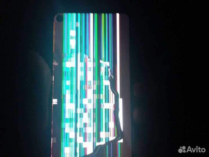Samsung a8s разбит экран а так все работает