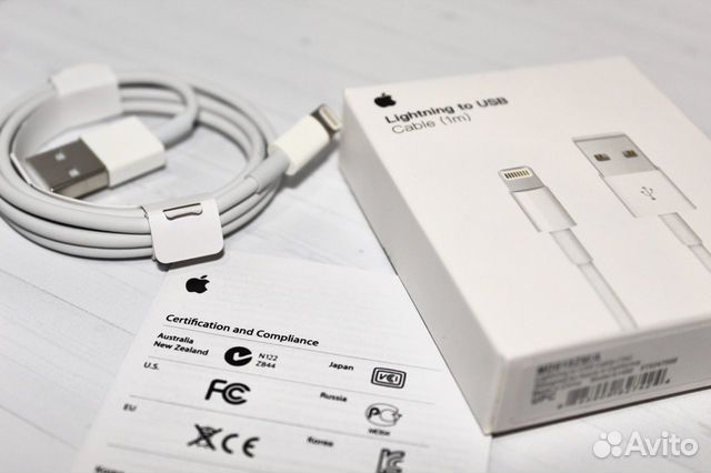 Кабель Apple Lightning to USB