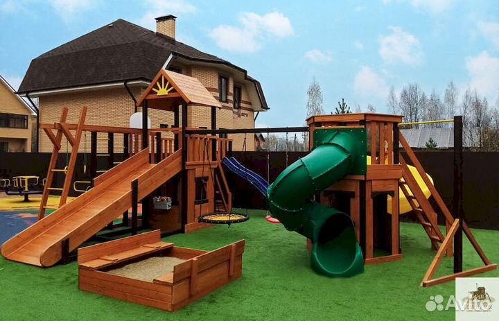Детская площадка в наличии