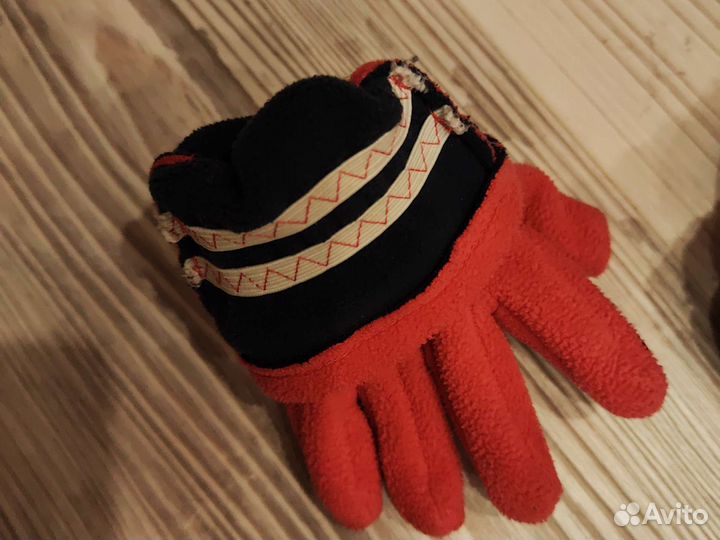 Детские перчатки на 5-6лет
