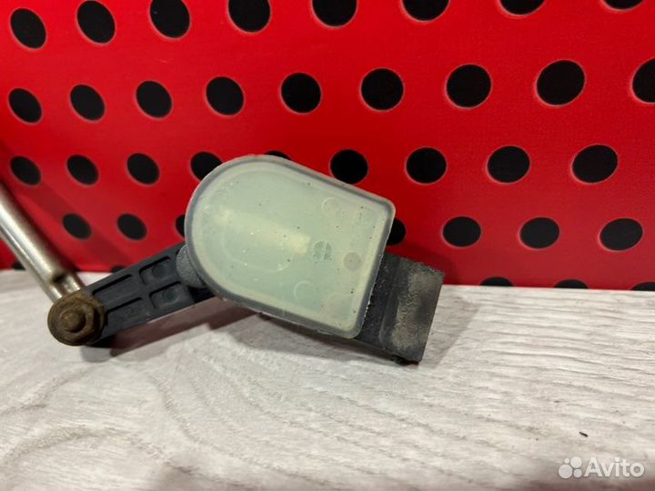 Датчик высоты дорожного просвета Jeep Grand