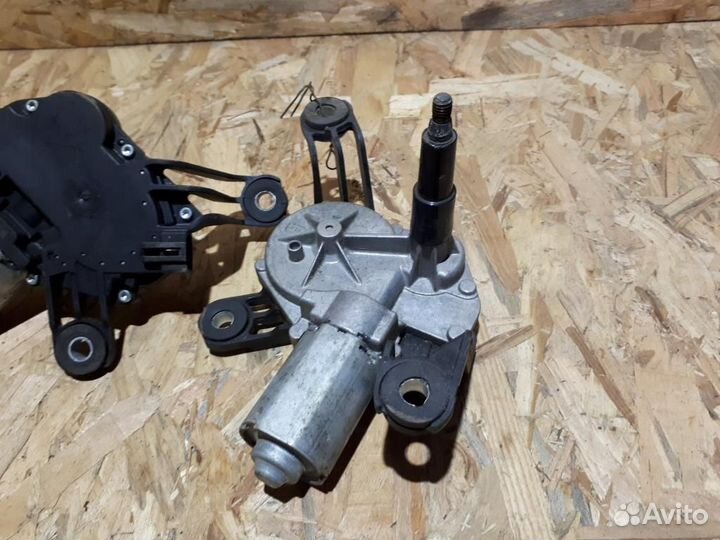 Моторчик стеклоочистителя задний Opel Vectra C 20