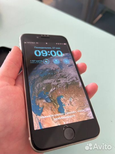 iPhone SE (2022), 64 ГБ