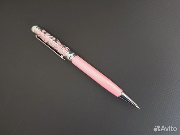 Ручка шариковая подарочная
