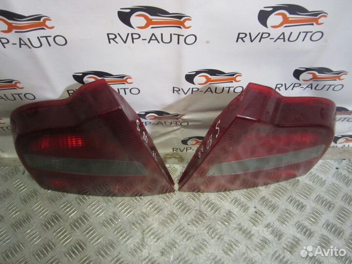 Фонарь задний Volvo S80 2.8 1998-2003