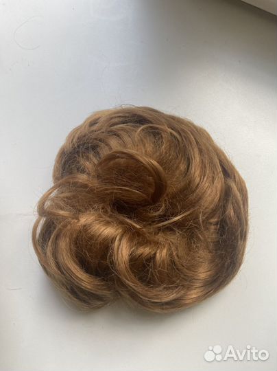 Хвост шиньон на крабе и резинке