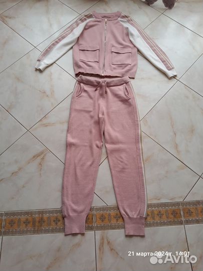 Костюм спортивный