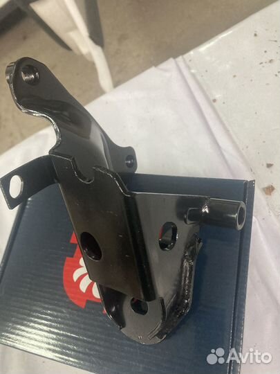 Кронштейн двигателя 1117900300