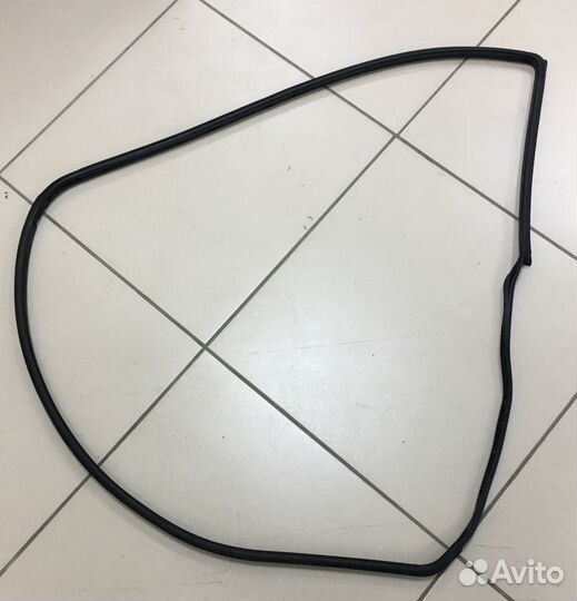 Уплотнитель задней двери Mercedes-Benz W211