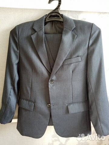 Костюм тройка