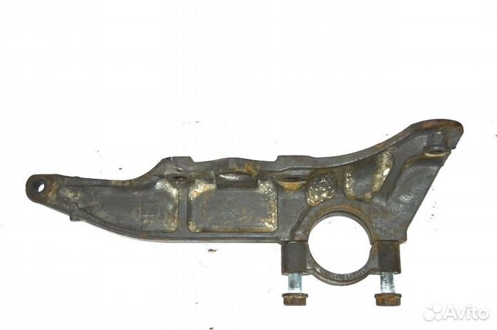 Кронштейн пневмобаллона ведущего моста, левый merc