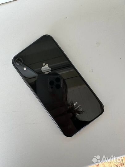 Телефон iPhone XR