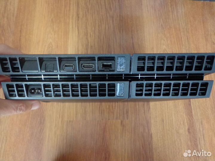 PS4 игровая приставка