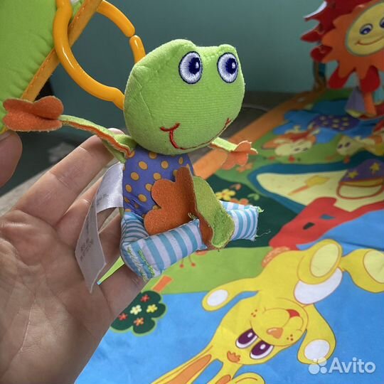 Развивающий коврик tiny love