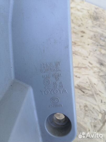 Фонарь задний левый Toyota Land Cruiser Prado