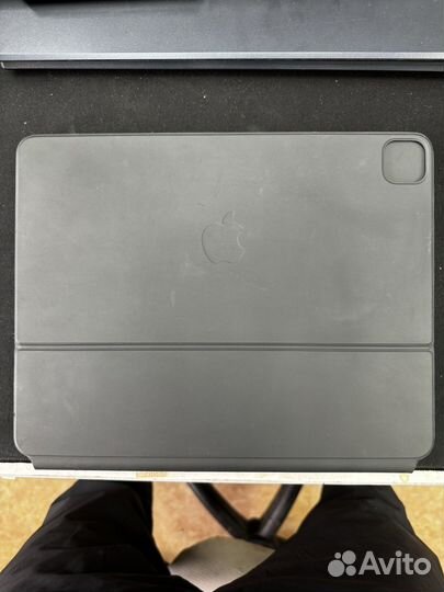 Apple magic keyboard iPad pro 12.9