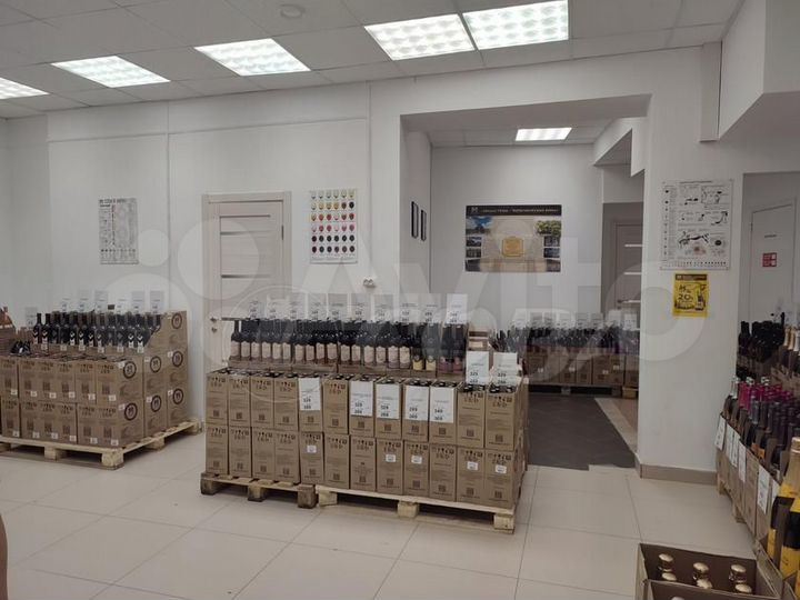 Продам торговое помещение, 224.6 м²