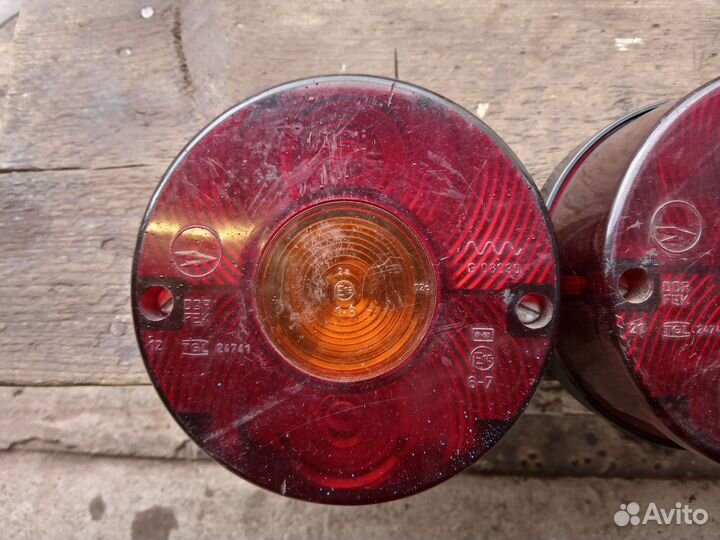 Задние фонари на автомобиль