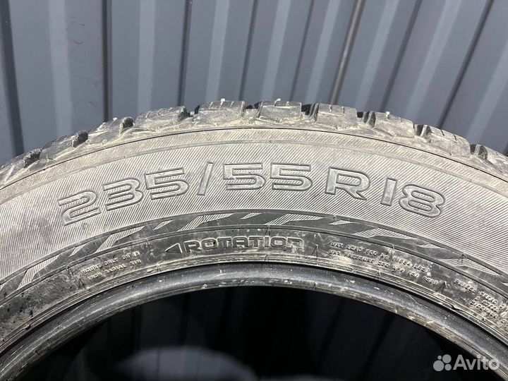 Nokian Tyres Hakkapeliitta 9 SUV 235/55 R18 104T