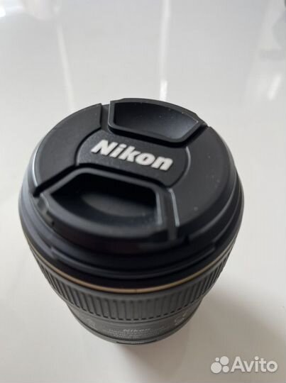 Объектив Nikon nikkor 35mm 1:1.4G