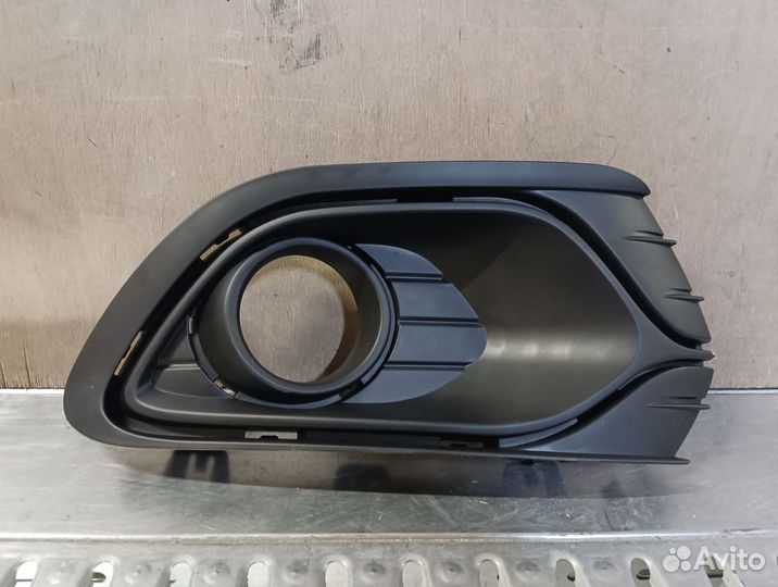 Окантовка птф правая Renault Logan 2 2014