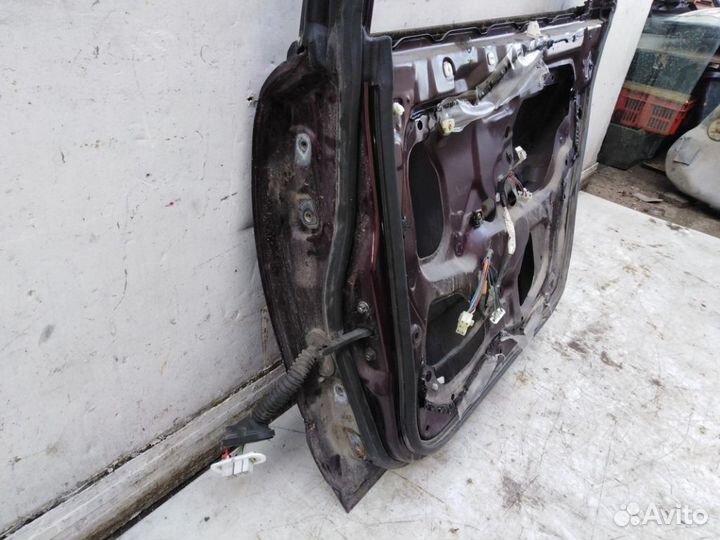 Дверь задняя правая Мазда