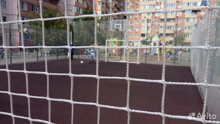 Сетка заградительная для спортплощадки