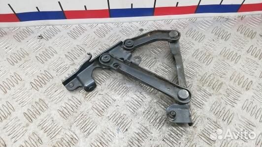 Петля капота mercedes benz CLS C219 (4NT14D502)