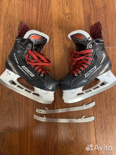 Хоккейные коньки bauer vapor