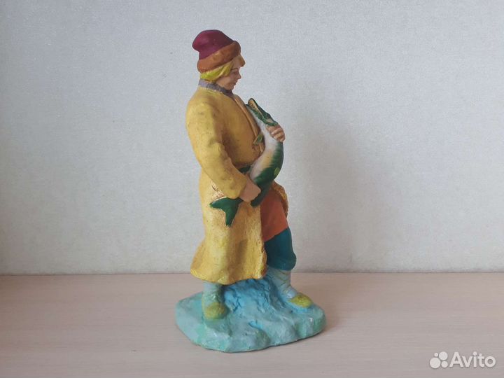 Статуэтка гипсовая СССР