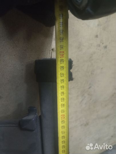 Шторка багажника