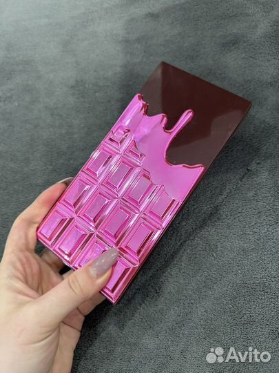 Палетка теней revolution