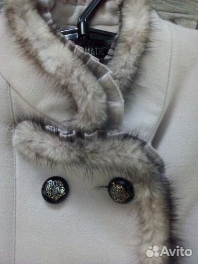 Пальто осеннее