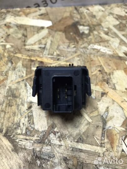 Кнопка корректора фар Volkswagen Transporter T5