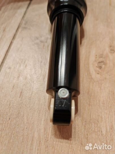 Амортизатор задний FOX DPX2 250 70, 250 75